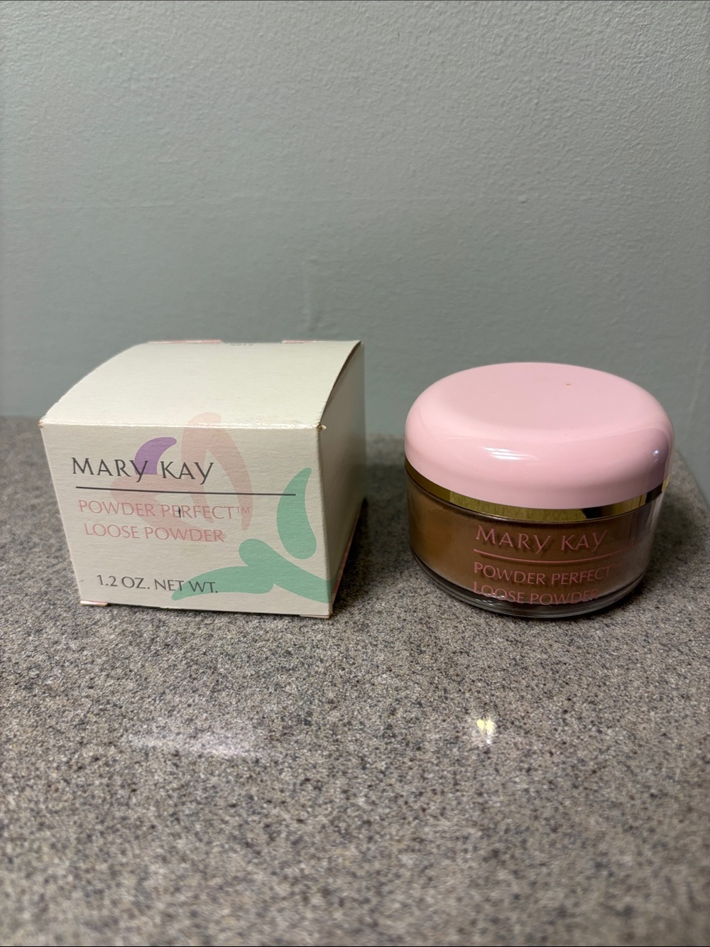 NWT Mary Kay Ebony Loose Powder